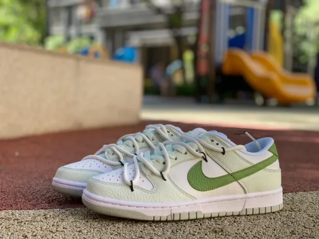 Dunk Low Sp White Light Green