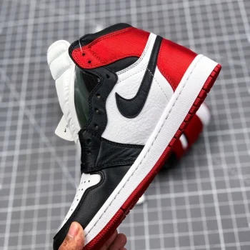 AJ 1 Retro High Satin Black Toe