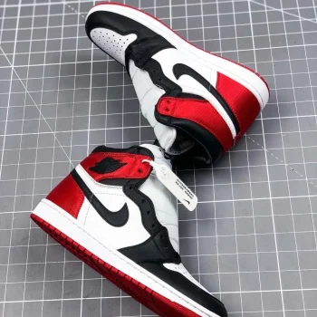 AJ 1 Retro High Satin Black Toe