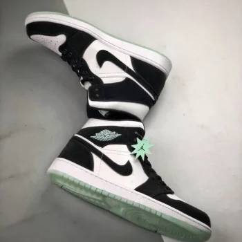 AJ 1 Mid Se Glow In The Dark Panda