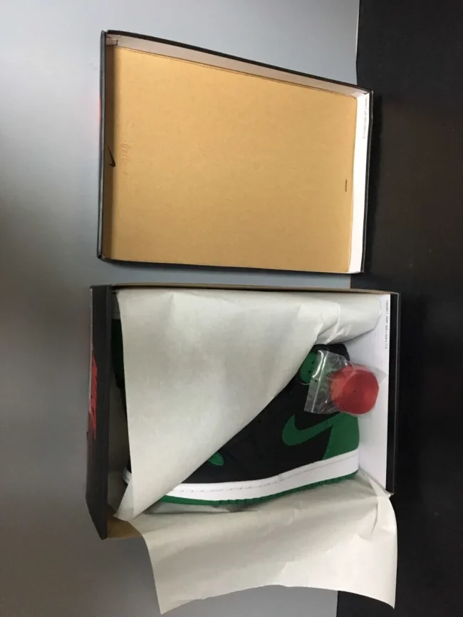 AJ 1 Retro High Og Pine Green 2.0