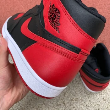 AJ 1 Retro High Bred Banned 2016