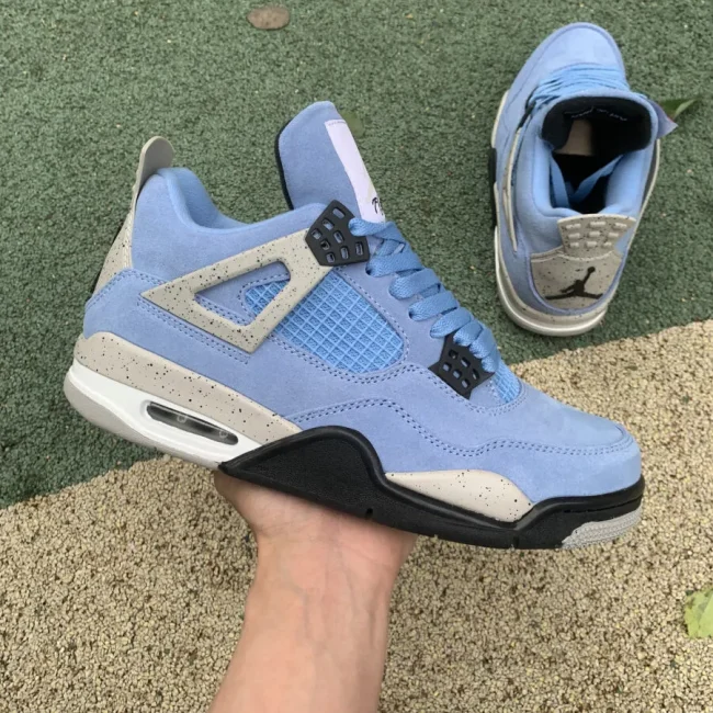 AJ 4 Retro University Blue