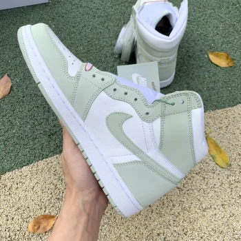 AJ 1 Retro High Og Seafoam