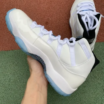 AJ 11 Retro Legend Blue