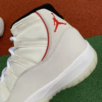 AJ 11 Retro Platinum Tint