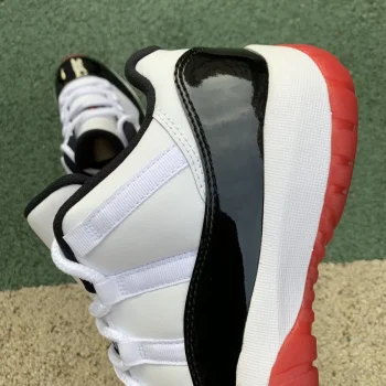 AJ 11 Retro Low Concord Bred