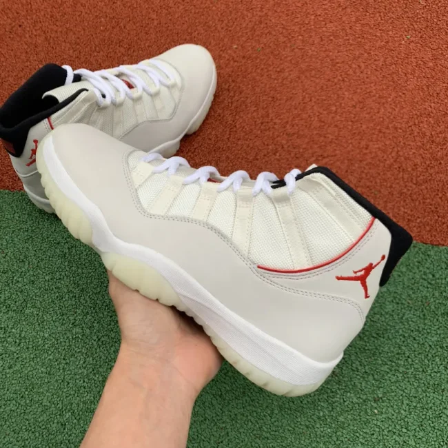 AJ 11 Retro Platinum Tint