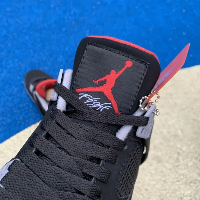 AJ 4 Retro Bred