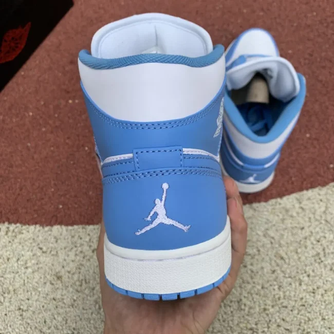 AJ 1 Mid Unc