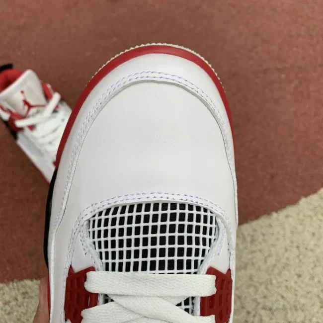 AJ 4 Retro Og Fire Red 2020