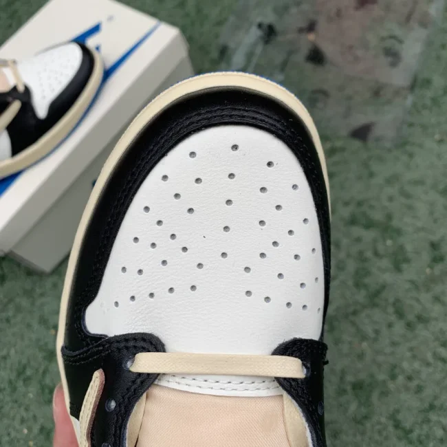 AJ 1 Low Tscott X Fragment