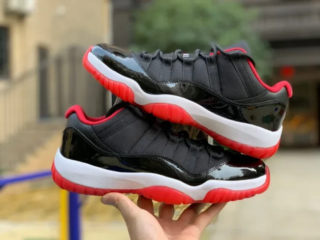 AJ 11 Retro Low Bred