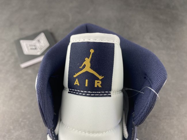 AJ 1 Mid Obsidian