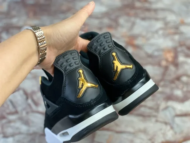 AJ 4 Retro Royalty