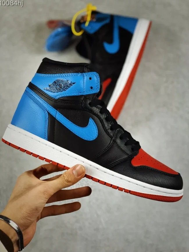 AJ 1 Retro High Unc To Chicago