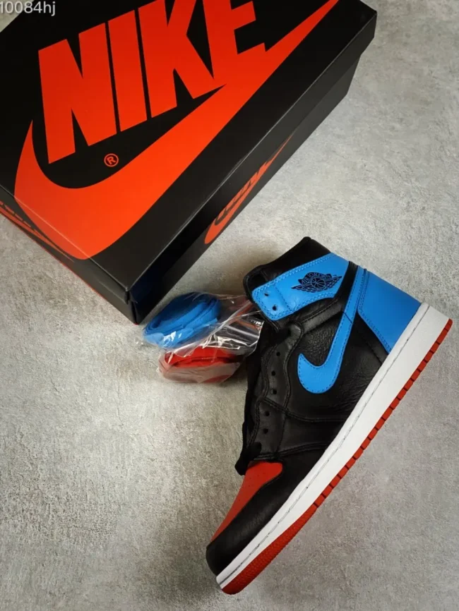 AJ 1 Retro High Unc To Chicago