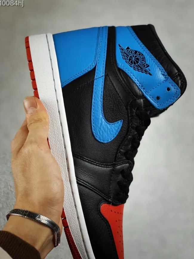 AJ 1 Retro High Unc To Chicago