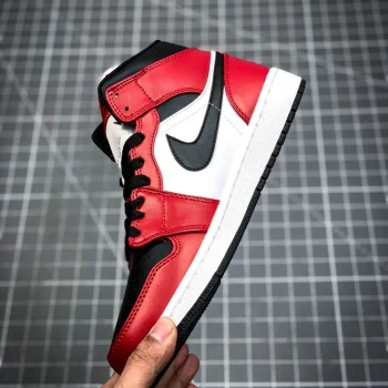 AJ 1 Mid Chicago Black Toe