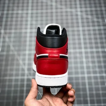 AJ 1 Mid Chicago Black Toe