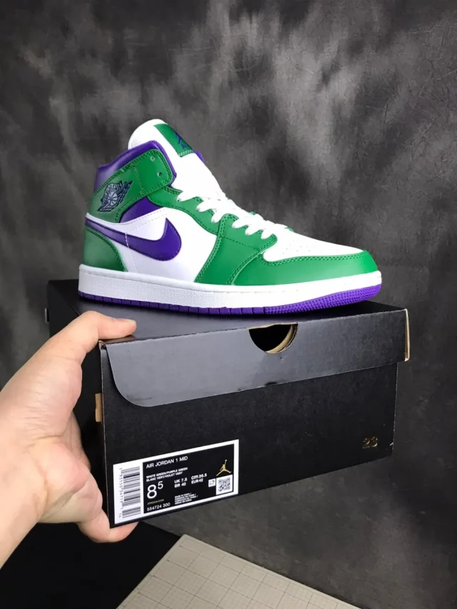 AJ 1 Mid Hulk