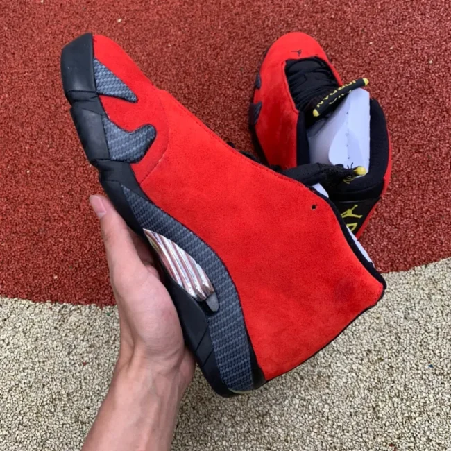 AJ 14 Retro Ferrari