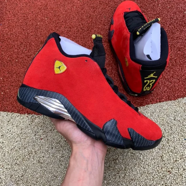 AJ 14 Retro Ferrari