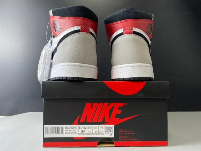 AJ 1 Retro High Smoke Grey