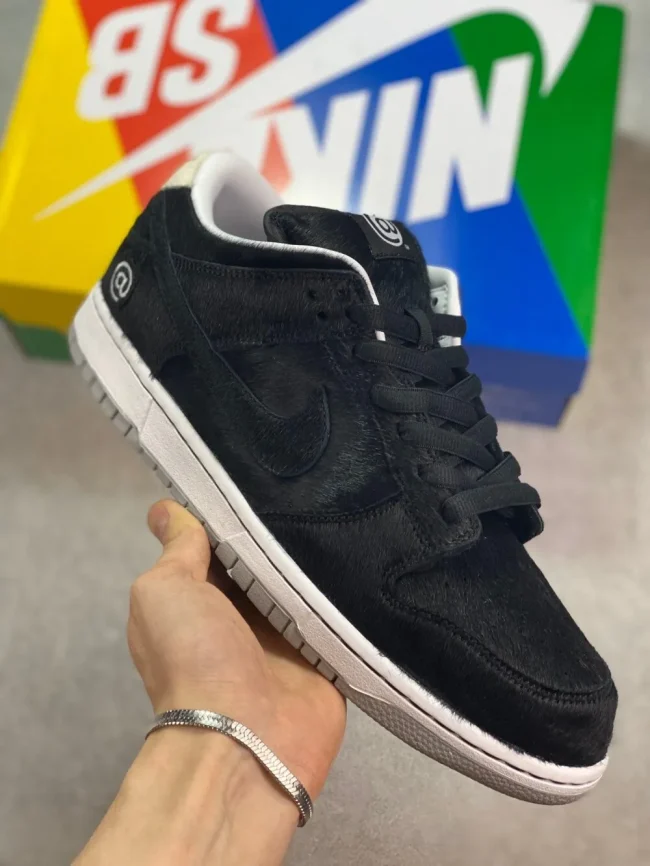 Medicom Toy X Dunk Low Sb Be@rbrick