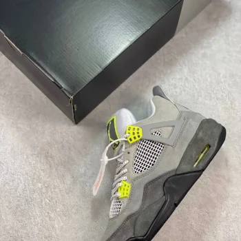 AJ 4 Retro Se Neon 95