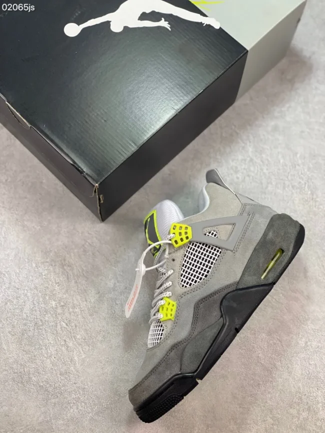 AJ 4 Retro Se Neon 95