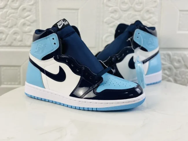 AJ 1 Retro High Og Blue Chill