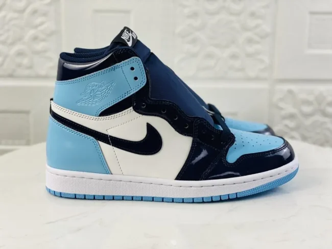 AJ 1 Retro High Og Blue Chill