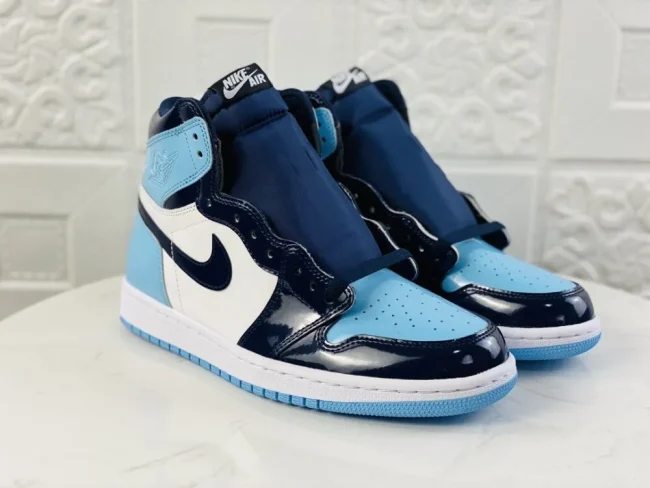 AJ 1 Retro High Og Blue Chill