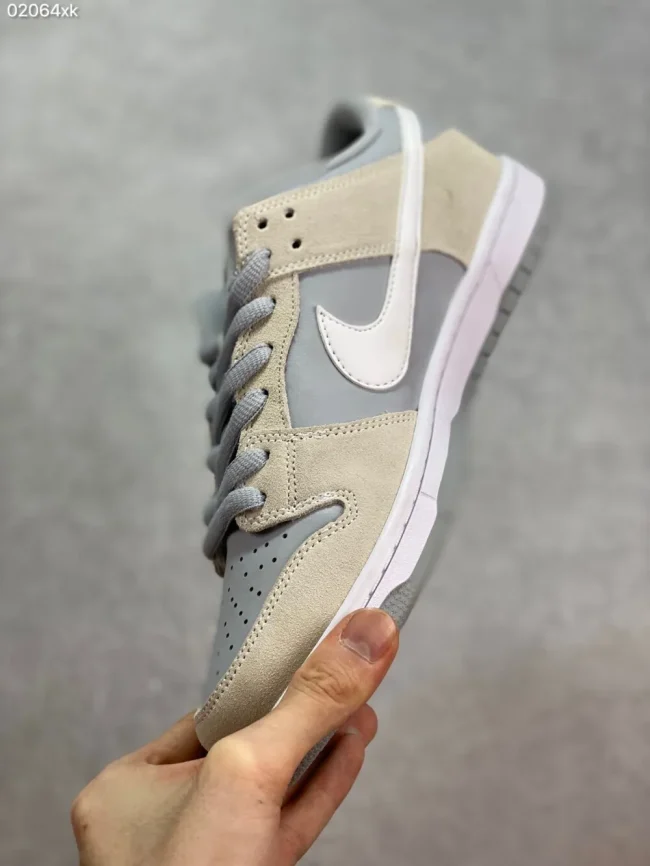 Sb Dunk Low Summit White Wolf Grey