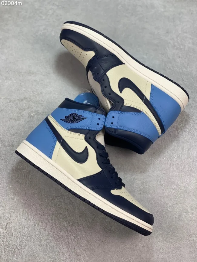 AJ 1 Retro High Obsidian