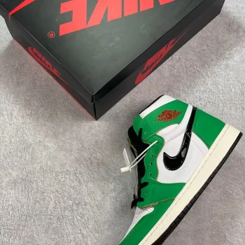 AJ 1 Retro High Lucky Green