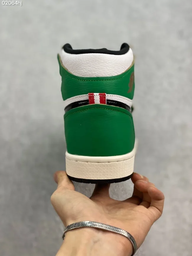 AJ 1 Retro High Lucky Green