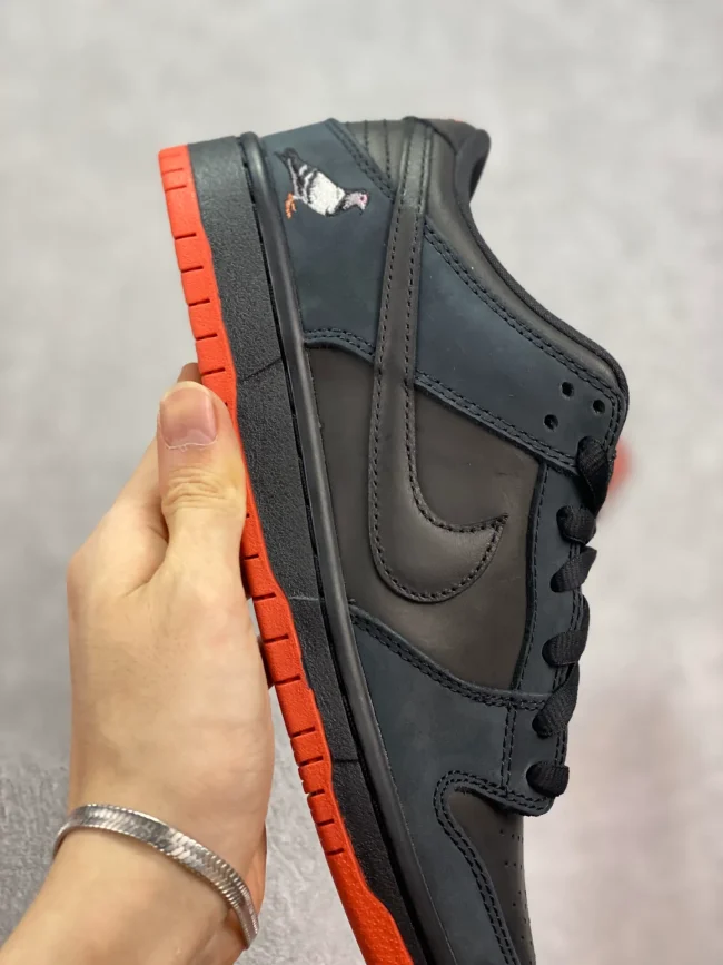 Jeff Staple X Dunk Low Pro Sb Black Pigeon