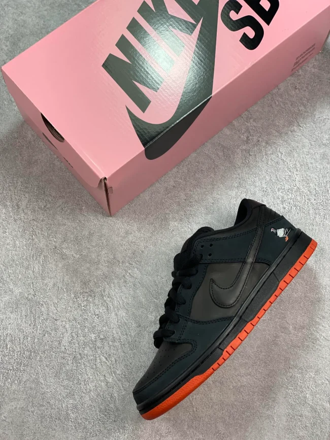 Jeff Staple X Dunk Low Pro Sb Black Pigeon