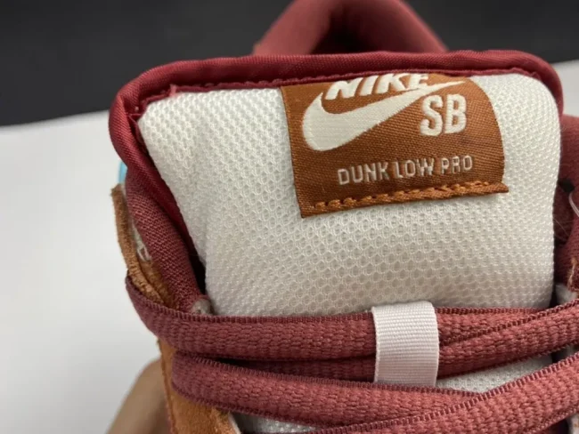 Dunk Low Pro Sb Dark Russet