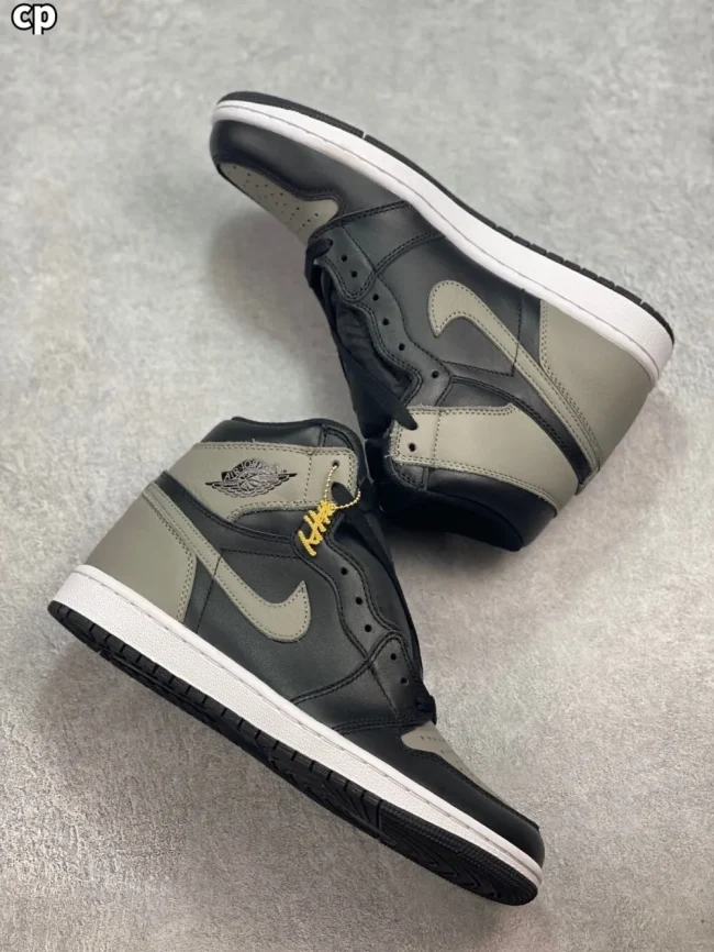 AJ 1 Retro High Og Shadow 2018