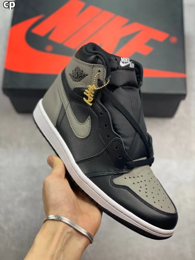 AJ 1 Retro High Og Shadow 2018