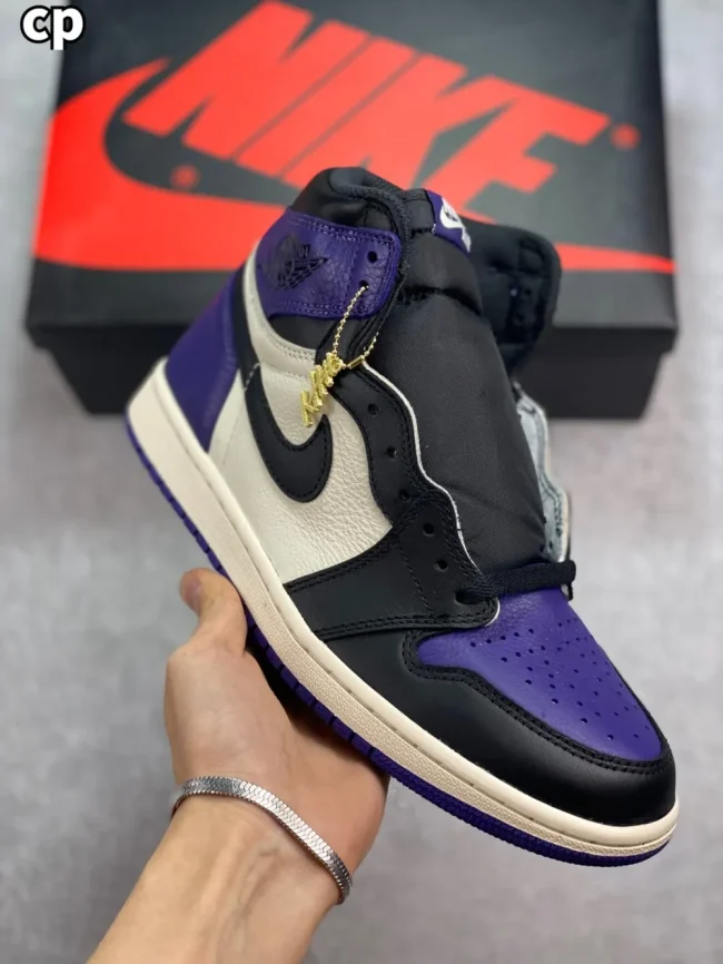 AJ 1 Retro High Og Court Purple