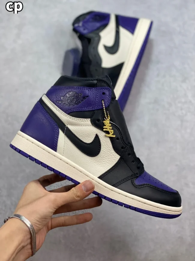 AJ 1 Retro High Og Court Purple