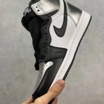 AJ 1 High Og Silver Toe