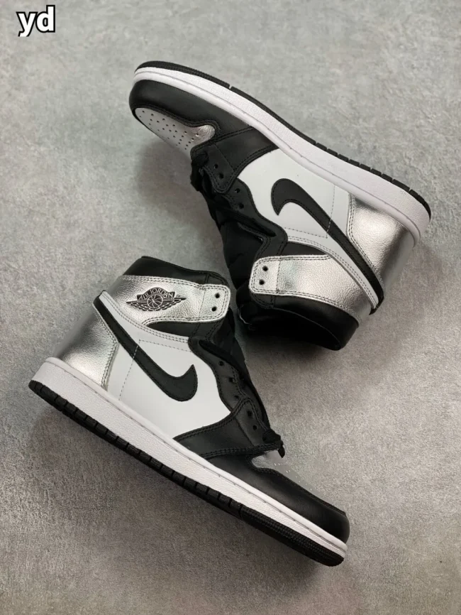 AJ 1 High Og Silver Toe