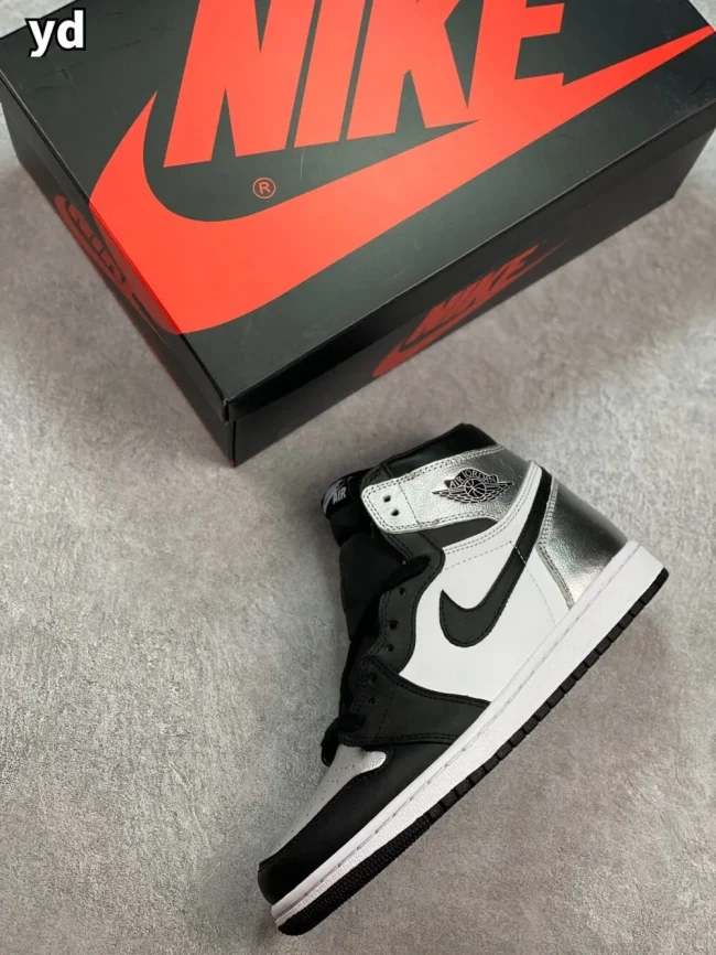 AJ 1 High Og Silver Toe