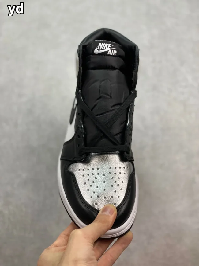 AJ 1 High Og Silver Toe