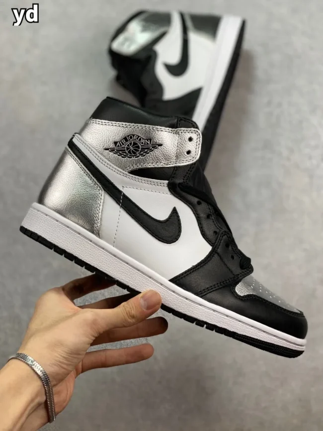 AJ 1 High Og Silver Toe